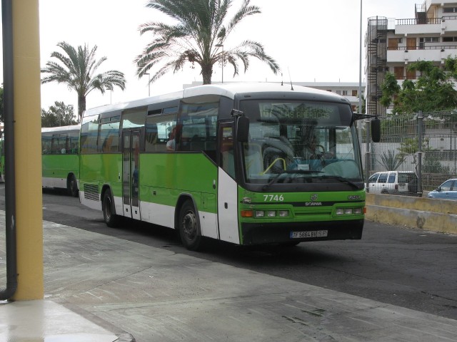 TF 5664 BV - 2010.12.29-1, Las Americas bussijaam